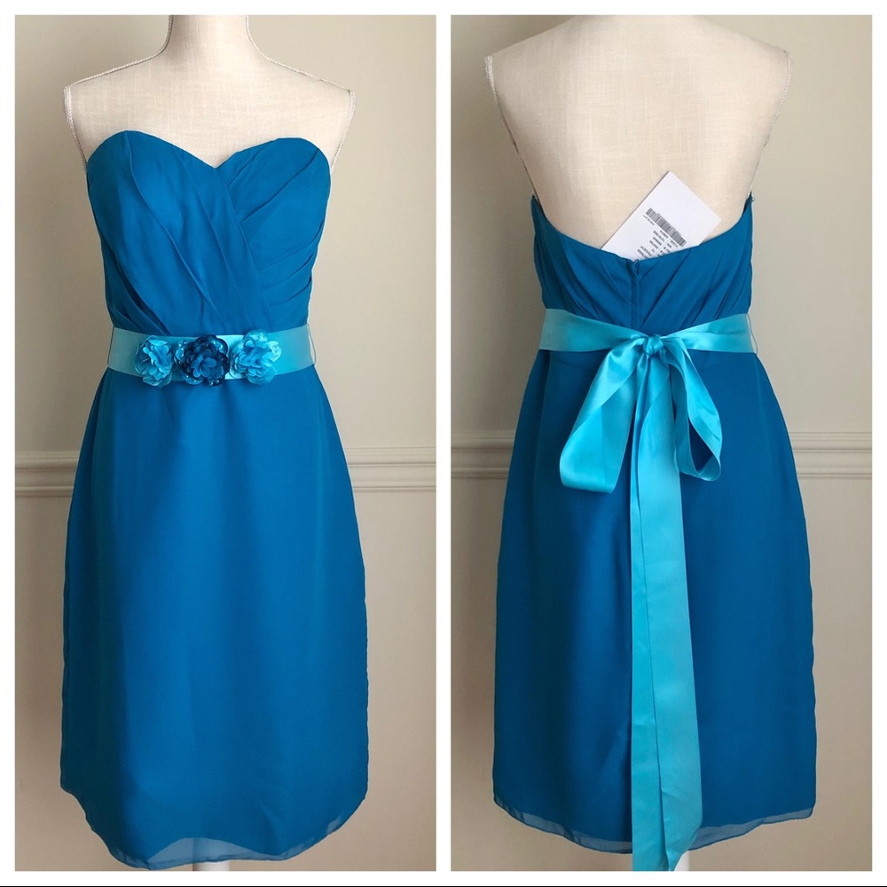 Forever Yours Sweetheart Neckline Formal Dress